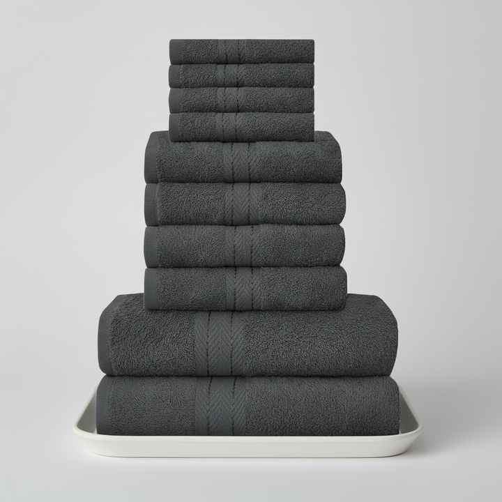 Detailed view of the rich cotton fibers of a bath towel, emphasizing its softness and absorbency.
