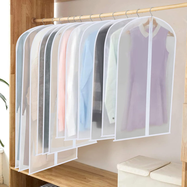 Closet organizer: 24 reusable garment covers, breathable protection for clothing.