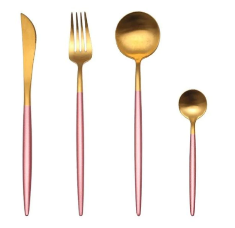 Essential 24-piece cutlery set, robust stainless steel for daily use.