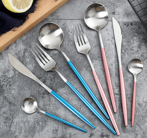 Luxury gold finish cutlery set, 24-piece stainless steel tableware.