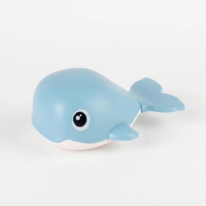 Fun floating whale bath toys, a 3-piece wind-up set, ideal gift for children's bathtime and pool play.