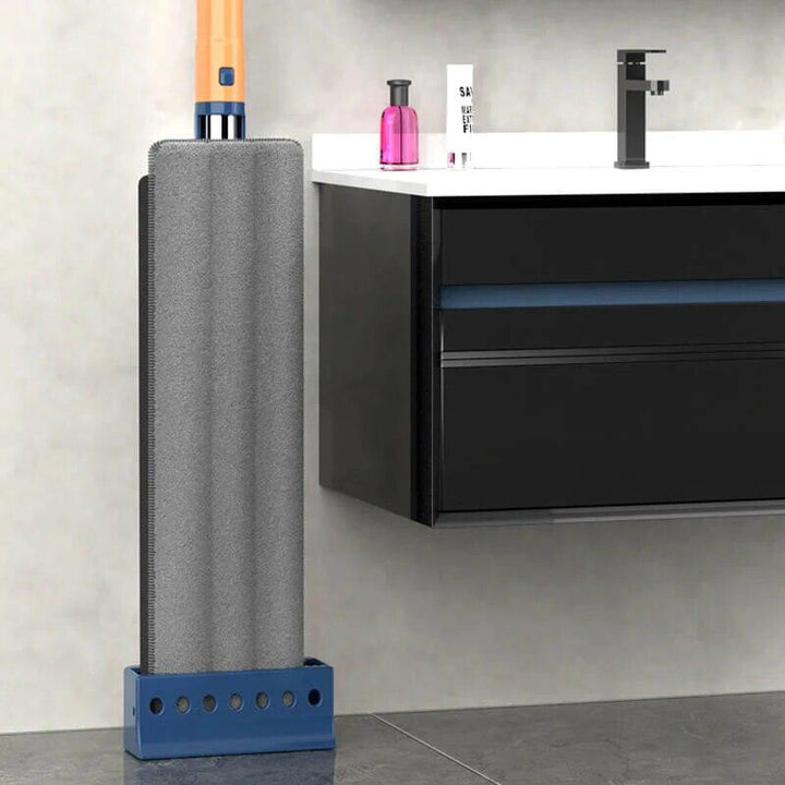 Versatile 360° rotating floor cleaning mop, perfect for deep household care. Features a durable, adjustable handle.
