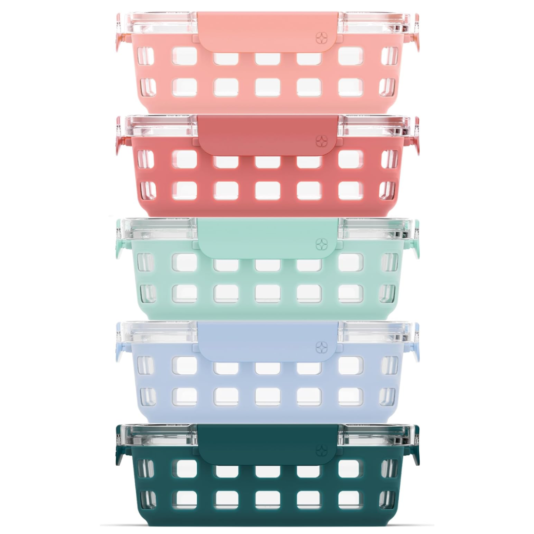 Durable 5-pack 6 oz glass containers with secure airtight lids for safe food storage and transport.
