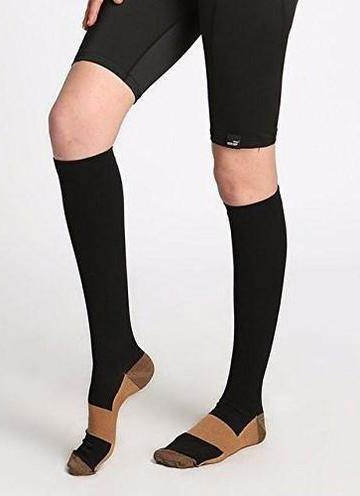 Women's & Men's Copper Compression Socks for athletic leg support, pain relief, and circulation.