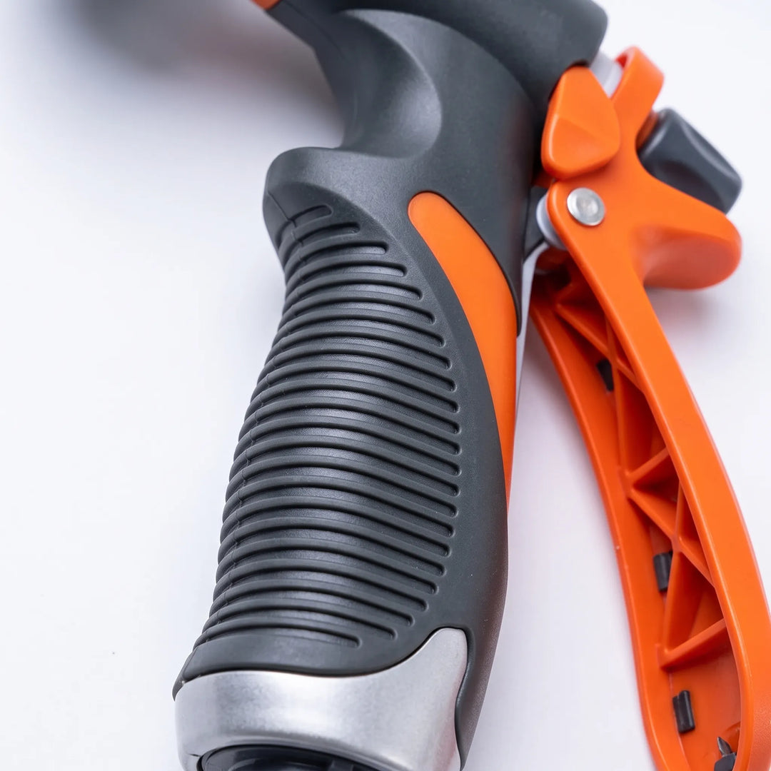 Ergonomic adjustable hose nozzle, ideal for garden tasks, outdoor cleaning, and car washing needs.