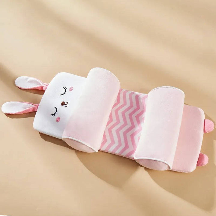 Adjustable infant head support pillow, breathable cotton & buckwheat husk for flat head prevention.