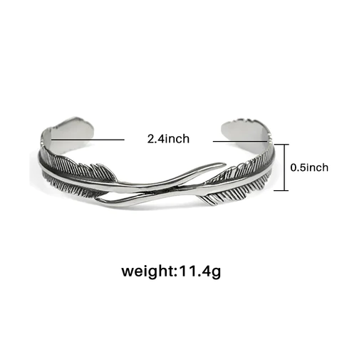 Elegant adjustable silver bracelet with multiple feather charms, a versatile and trendy accessory.