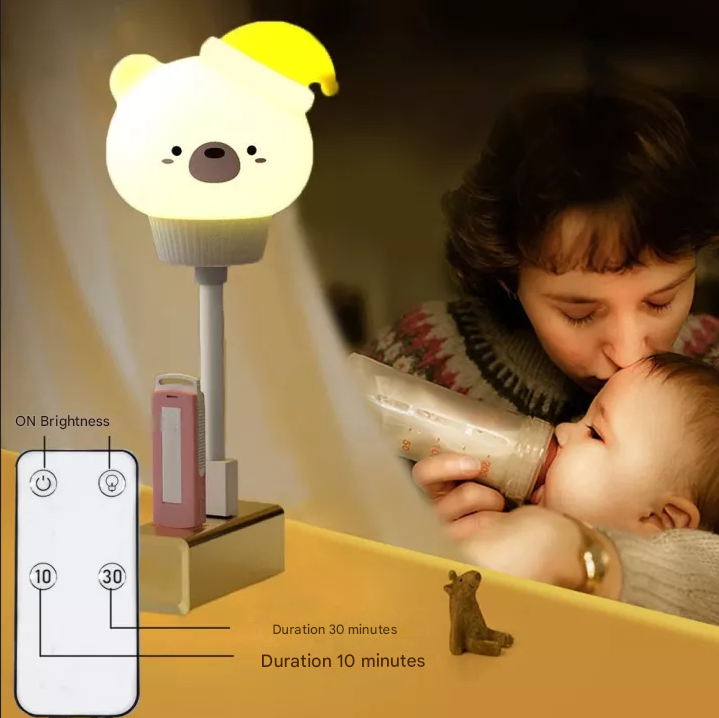 Charming fox LED night light, ideal for kids' rooms. USB-powered cute animal lamp, perfect bedroom decor & gift.