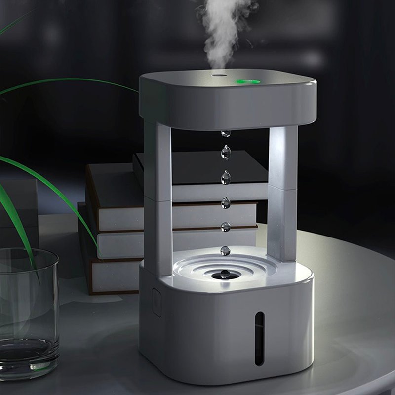 AquaSphere portable mini humidifier, USB-powered. Ideal for home, office & travel, improving air quality & adding moisture.