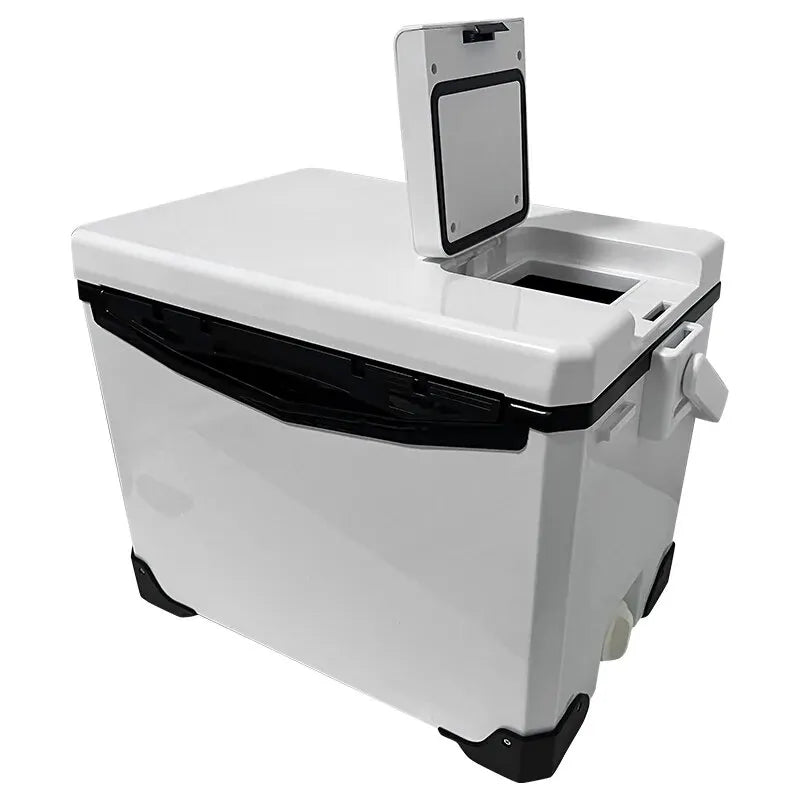 Auren insulated fishing cooler box with air vents, closed, showing its durable construction and carrying handles.