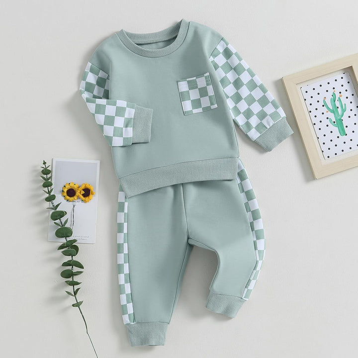 Baby's winter jogger set, contrast sweatshirt & trousers, cozy cotton blend for toddlers.