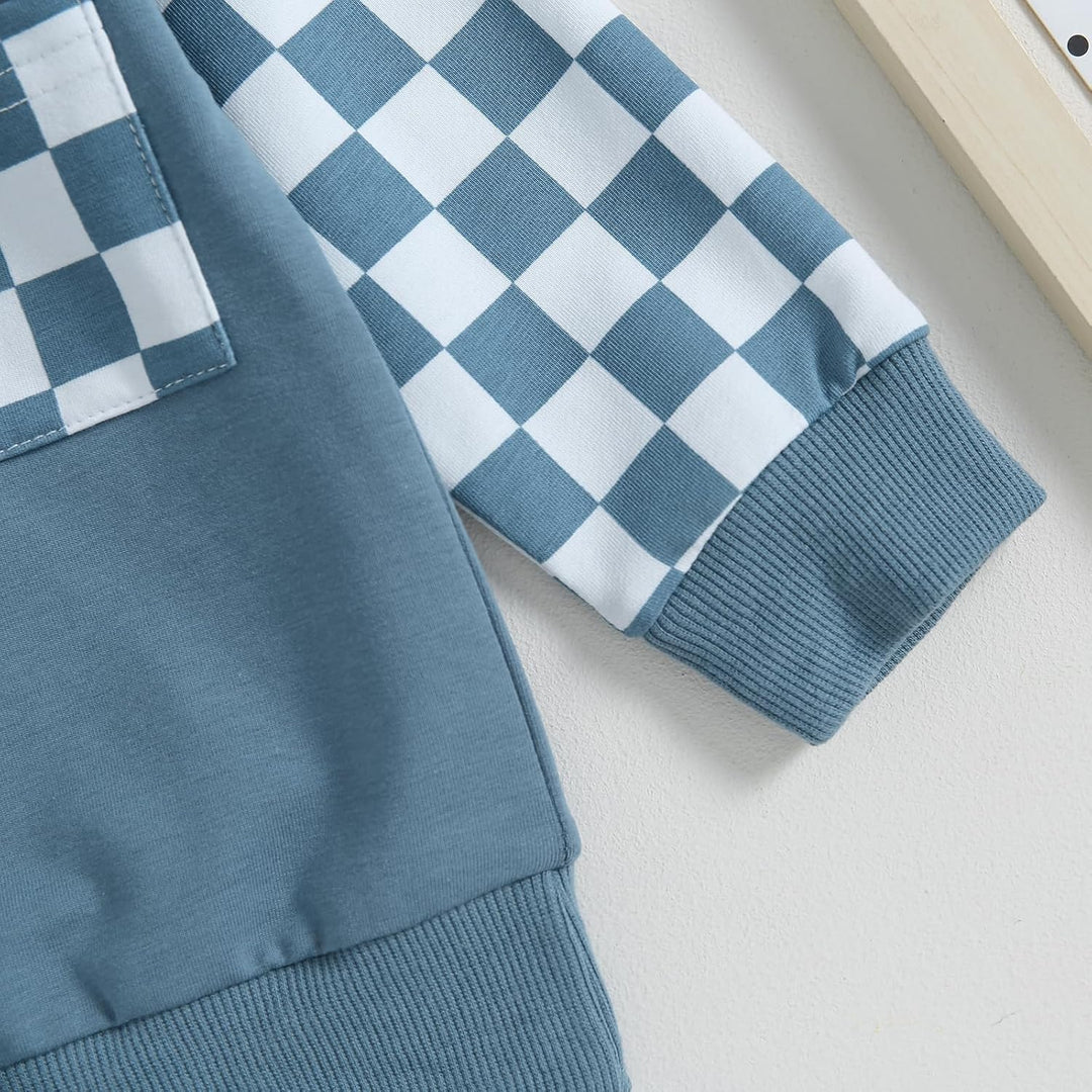 Winter fashion for baby: jogger set, contrast colors, soft and non-irritating.