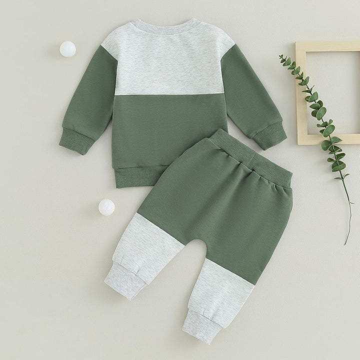 Everyday baby jogger set, contrast design, essential for winter months.