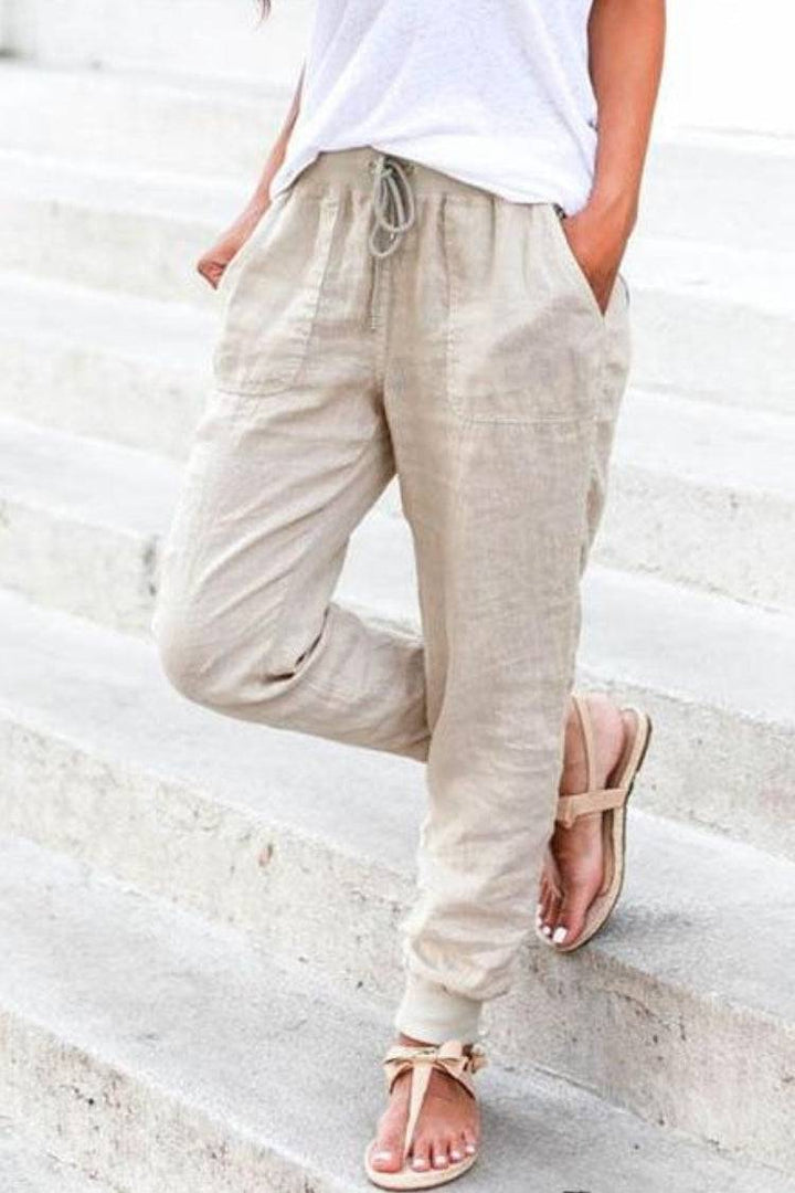 Versatile women's loungewear joggers, providing comfort with an elastic waist & drawstring for casual style.