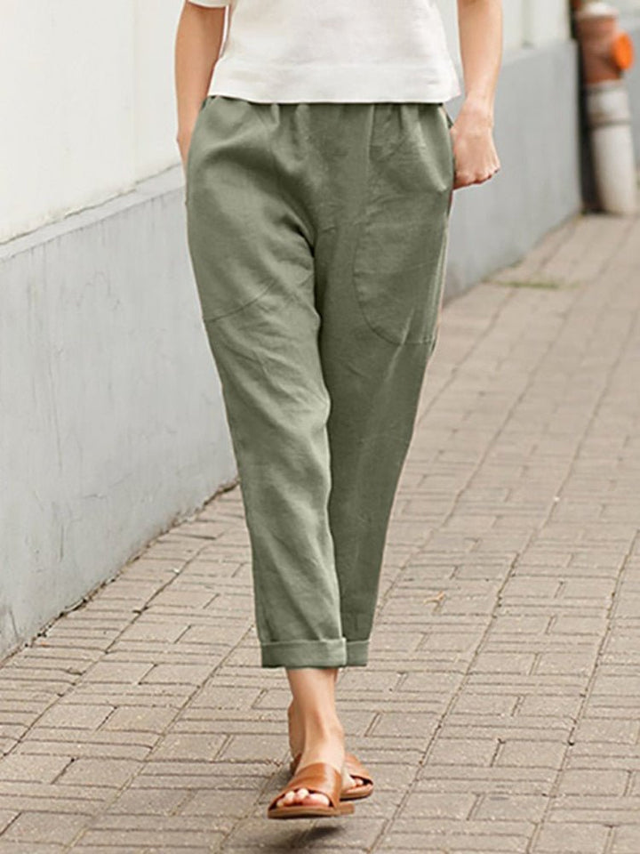 Elegant women's relaxed fit bottoms, comfortable & stylish for everyday fashion.