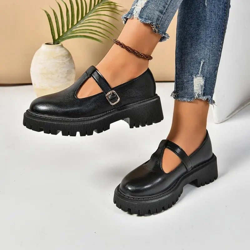 Stylish women's T-strap platform Mary Jane shoes, black, with arch support and comfortable orthopedic design.
