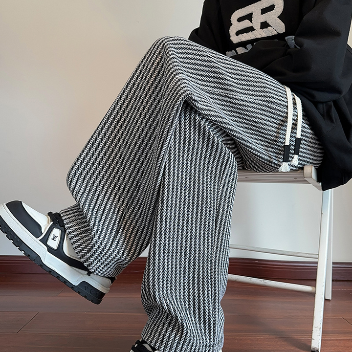 Versatile black women's herringbone wide-leg casual pants, designed for comfort and modern fashion.