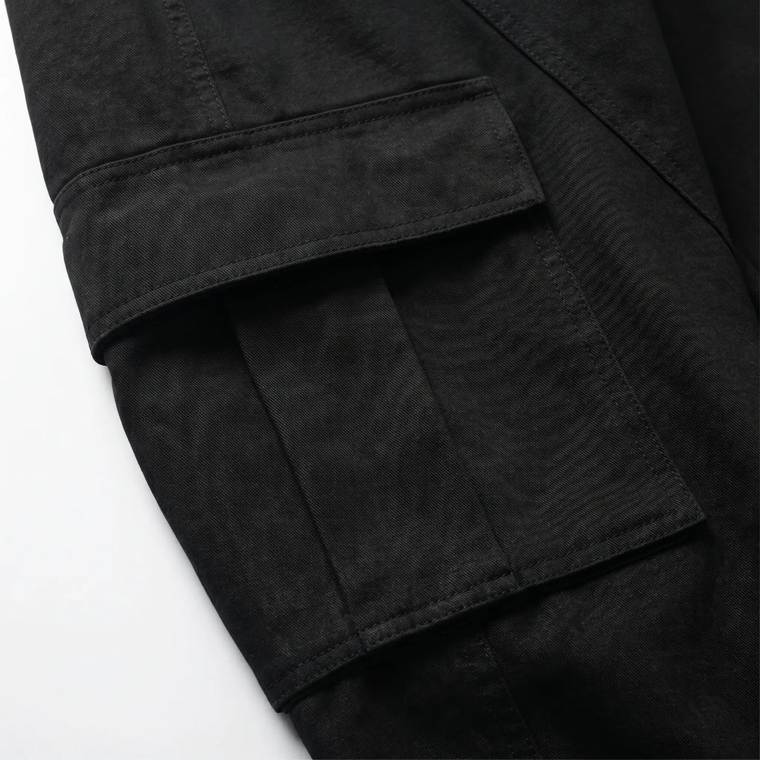 Oversized women's baggy wide-leg pants in vintage style, perfect for comfortable casual streetwear fashion.