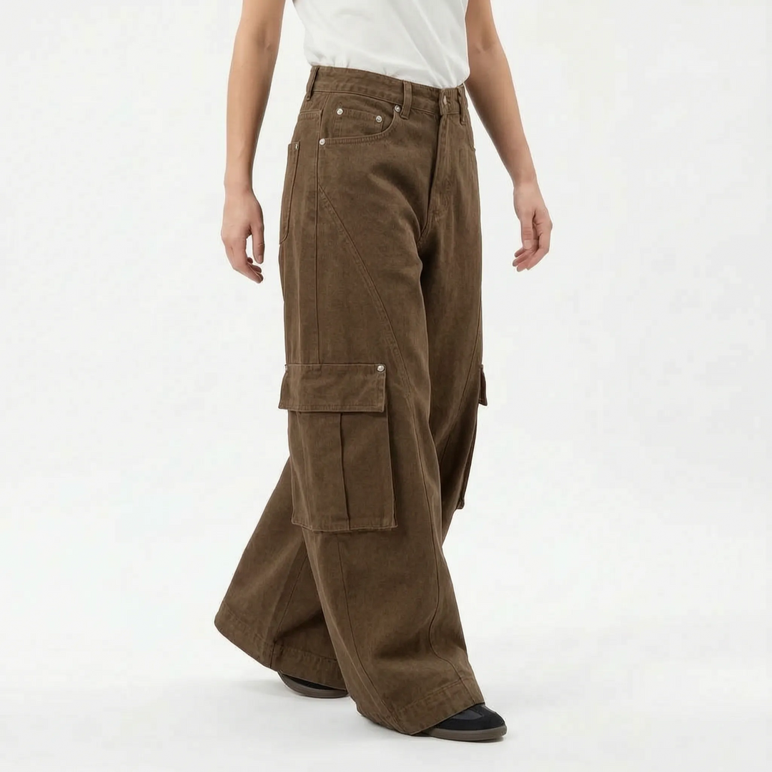 Comfortable women's baggy wide-leg pants for effortless vintage style. High-waisted and oversized for casual fashion.