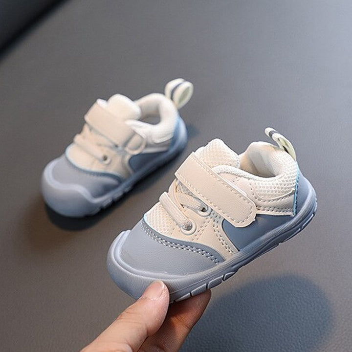 FlexiToes barefoot kids shoes, protective & comfortable for healthy natural foot growth.
