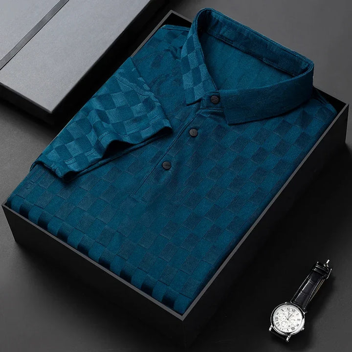 Stylish black men's polo shirt, combining everyday comfort with effortless style.