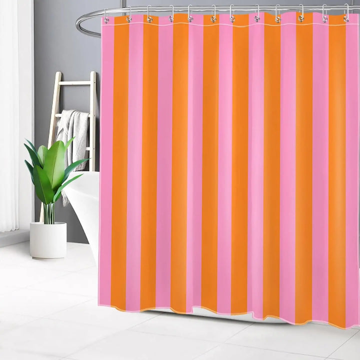 Boho gestreifter stoffduschvorhang, stylish striped design for unisex bathrooms