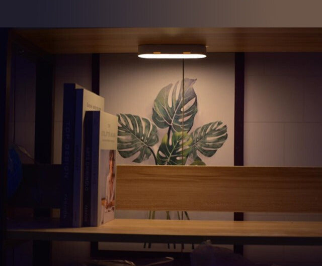 Easy-to-install USB rechargeable motion sensor wall light with magnetic mount for bright, portable LED lighting.