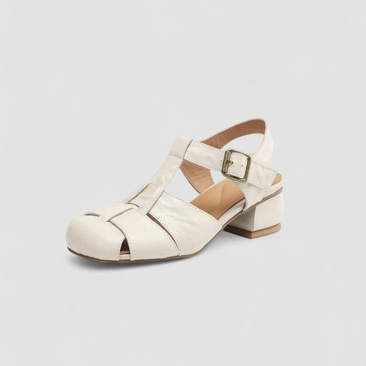 Women's supportive Mary Jane shoes in a classic orthopedic design, ensuring all-day comfort and stability.