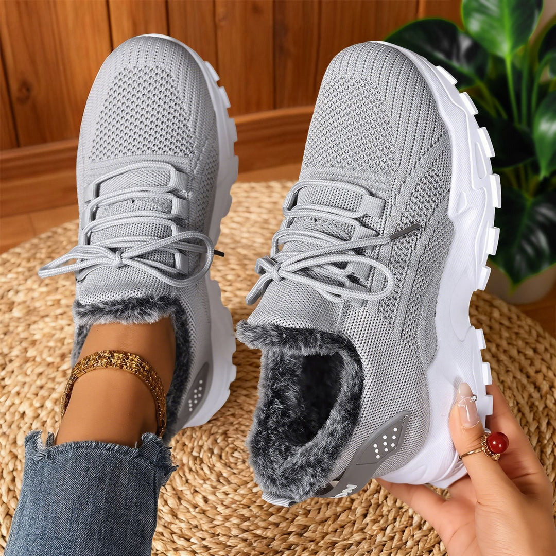 Stylish Brydee women's lace-up sneakers, lightweight & comfortable, ideal for everyday casual walking.