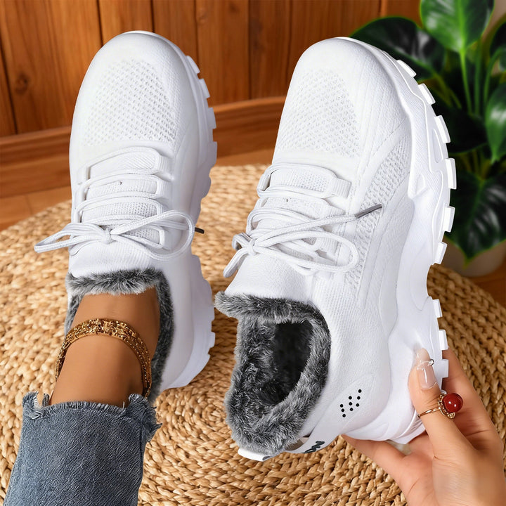Women's Brydee lightweight lace-up sneakers, comfortable everyday footwear with modern casual style.