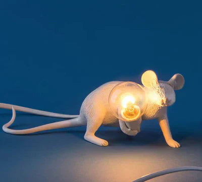 Gold resin mouse LED table lamp, designed as a decorative animal lamp, brightens up any space.
