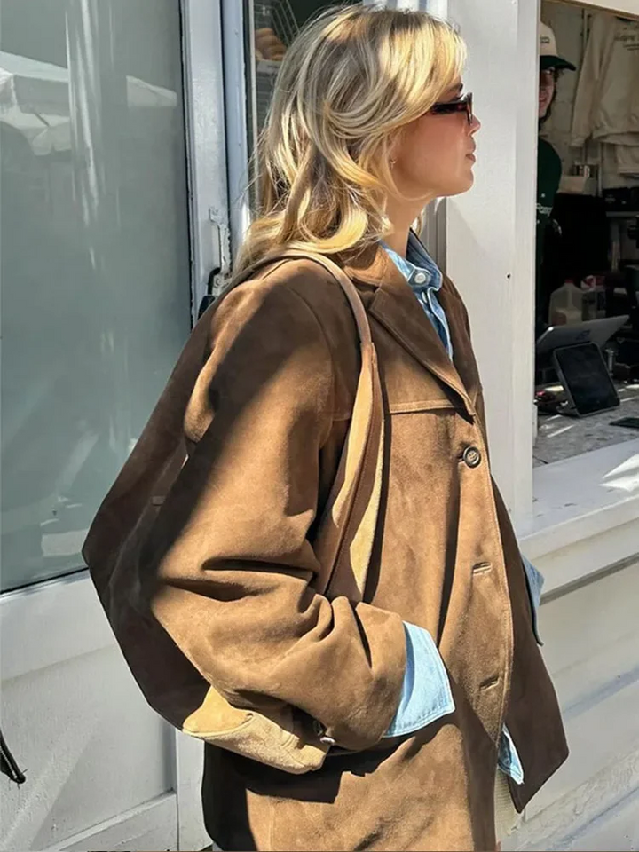 Versatile chic brown women's outerwear jacket, perfect for stylish everyday autumn & spring fashion looks.