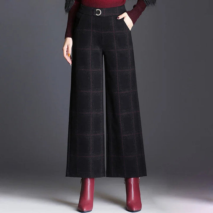 Chic plaid wide-leg trousers for women, high-waist for effortless style, versatile for work or casual.