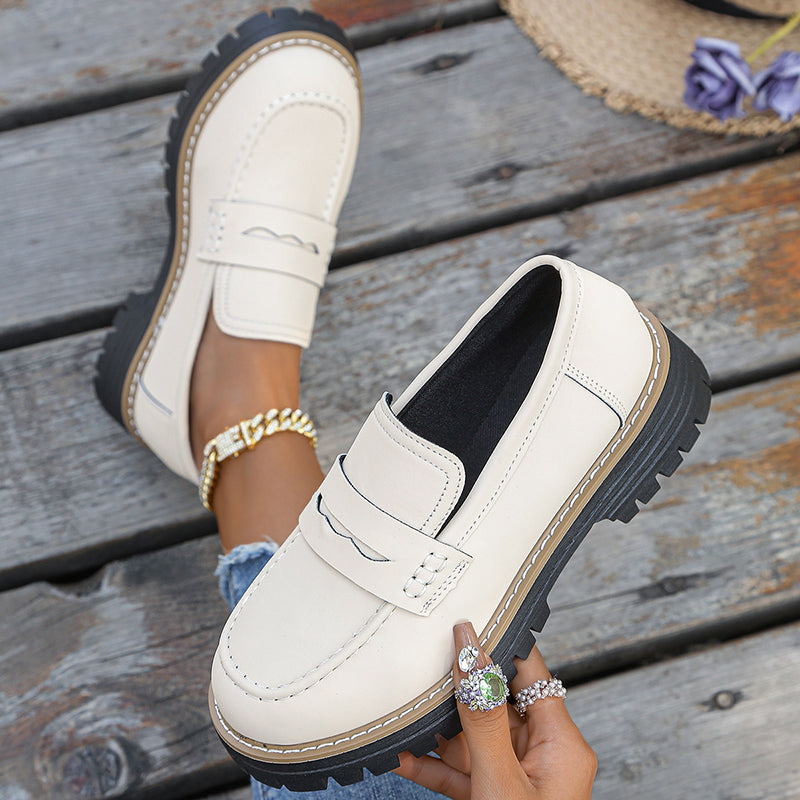 Casual women's platform loafers, providing excellent support and a chic design.
