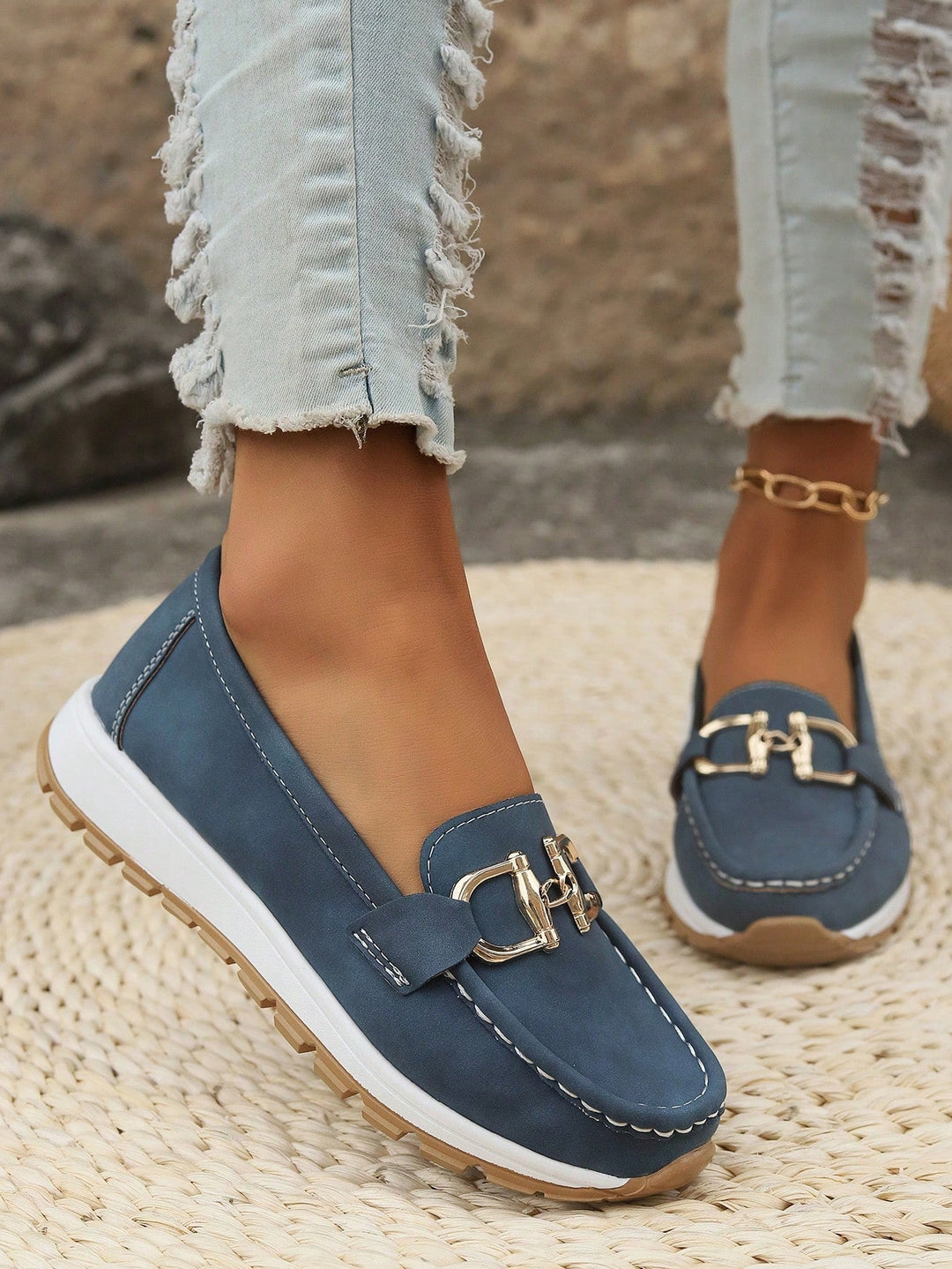 Fashionable women's buckle loafers, comfortable flat slip-on shoes for versatile everyday and work style.