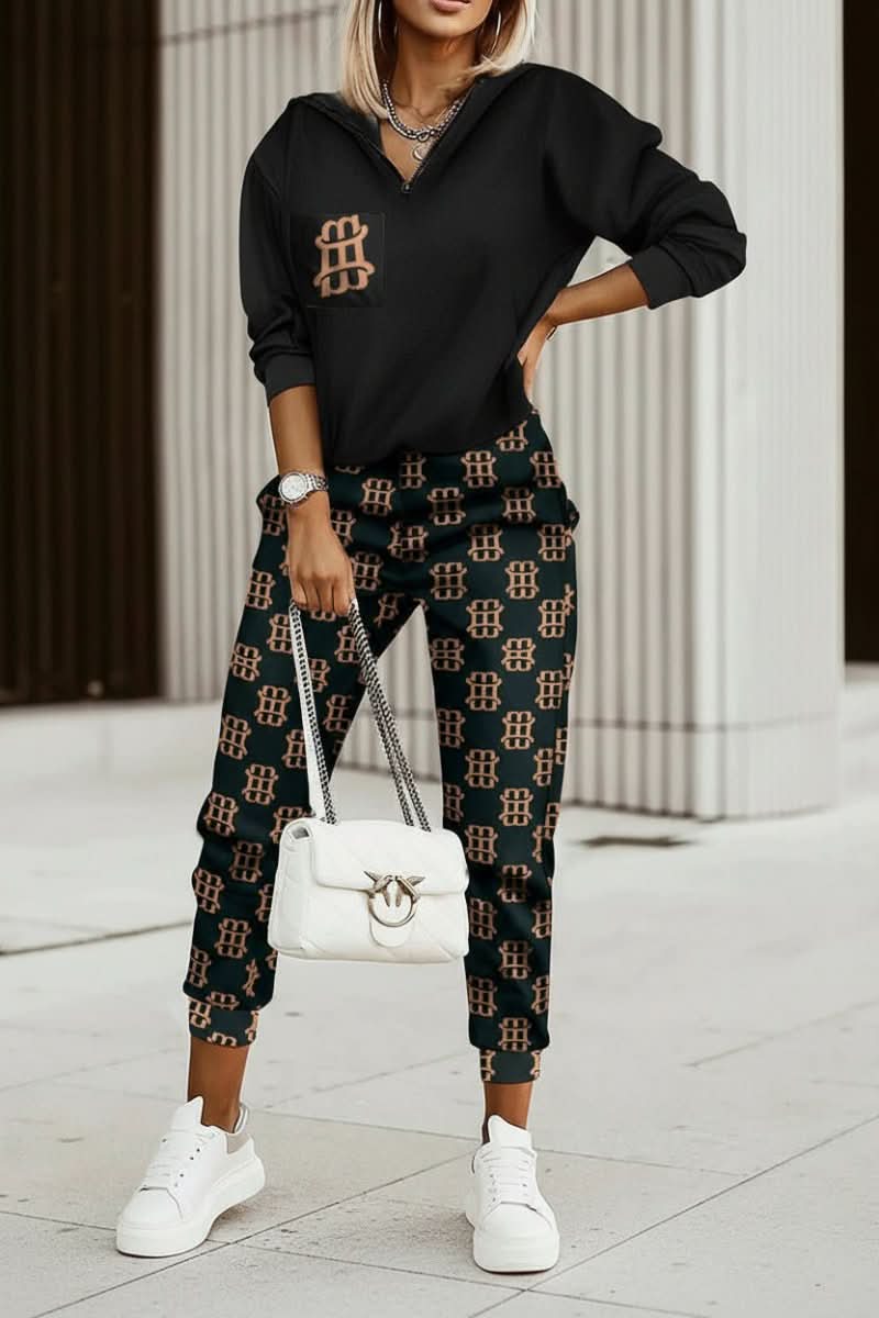 Chic Women's Casual Tracksuit Set for effortless style & comfort. Matching sweatshirt & sweatpants included.