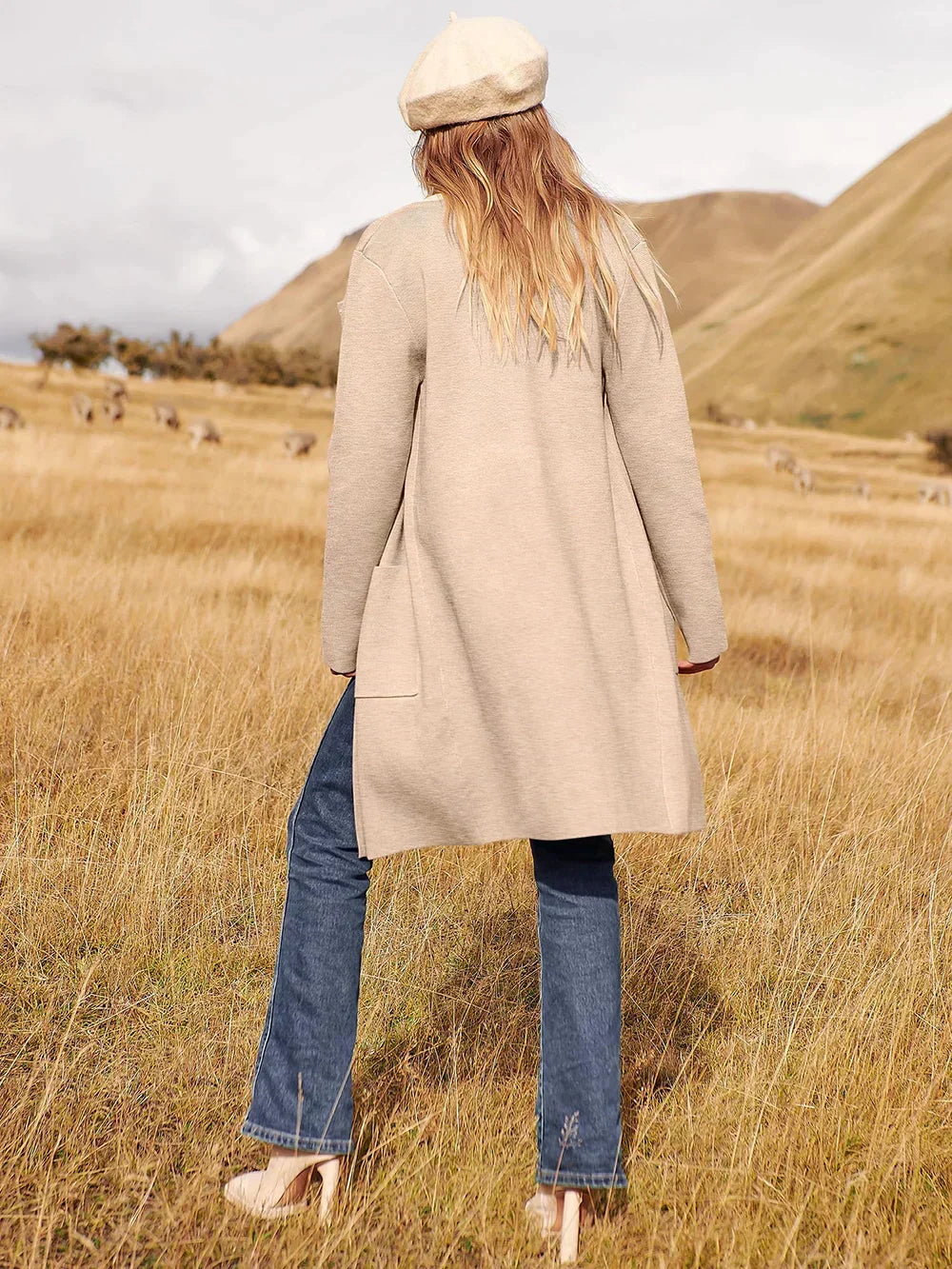 Chic women's long sleeve knit cardigan, perfect for autumn elegance & comfort.