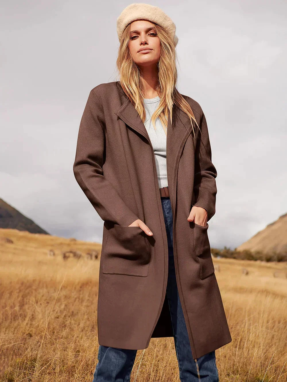 Stylish women's elegant cardigan, an essential outerwear piece for any occasion.