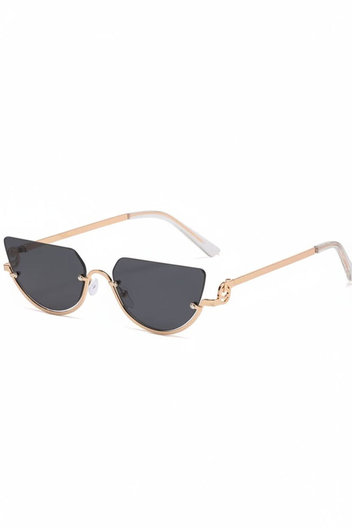 Lightweight cat eye sunglasses for women, providing comfortable wear and full UV protection.