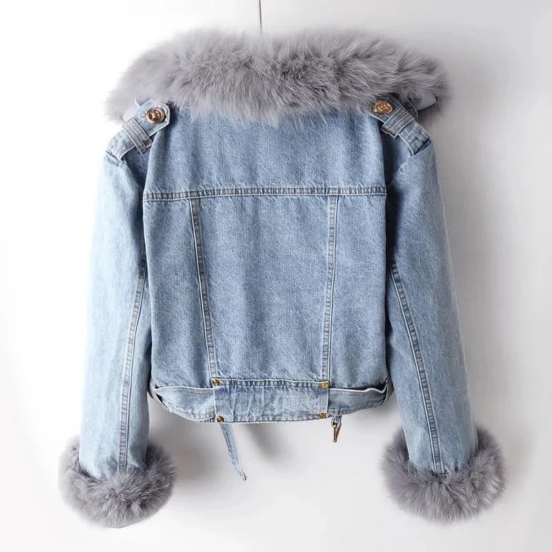 Stylish women's plush jacket, an elegant outerwear piece for all seasons. Fashionable and comfortable.