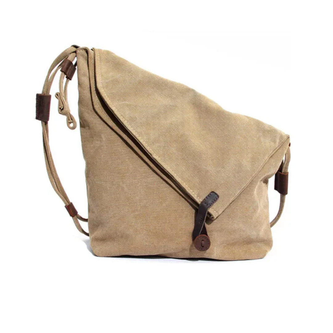 Chic women's shoulder bag with a soft exterior, perfect for everyday style. Neutral color, comfortable carry.