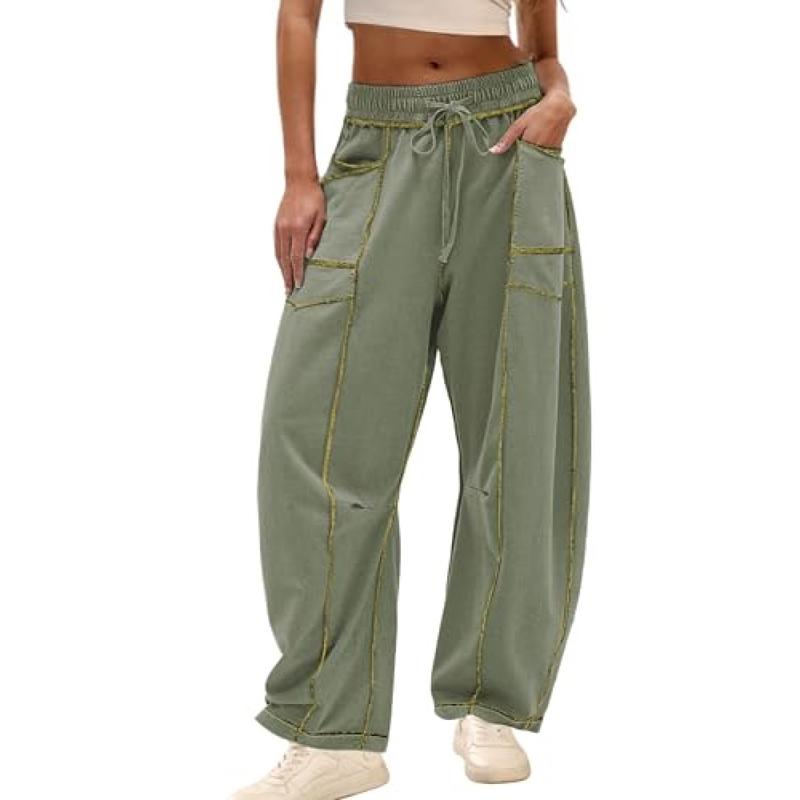 Stylish women's casual utility barrel pants, offering comfort and a modern silhouette.