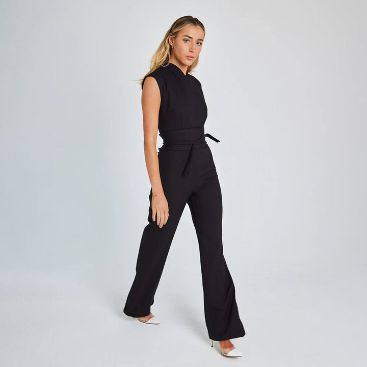 Versatile women's wide-leg jumpsuit, designed for ultimate comfort and chic casual elegance.