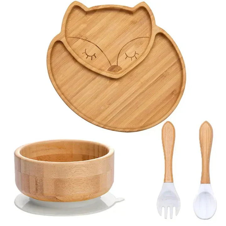 Eco-conscious toddler dinnerware: bamboo suction bowl & plate, easy cleanup, sustainable choice.