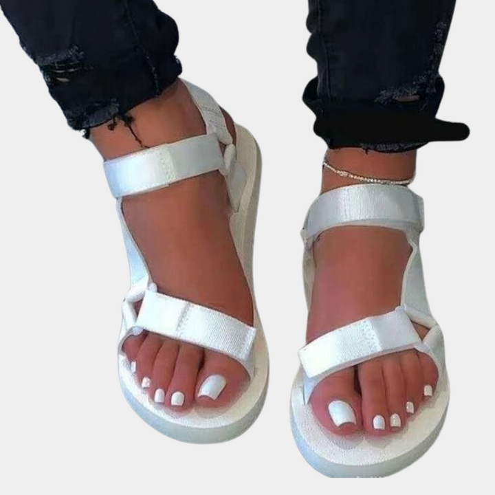 Comfortable and stylish women's color block sandals, ideal for summer fashion