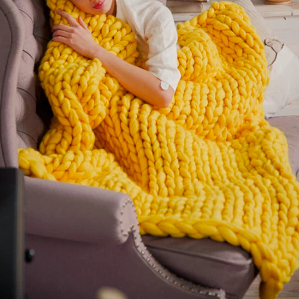 Chunky XL yarn for arm knitting super soft DIY blankets & cozy home decor.