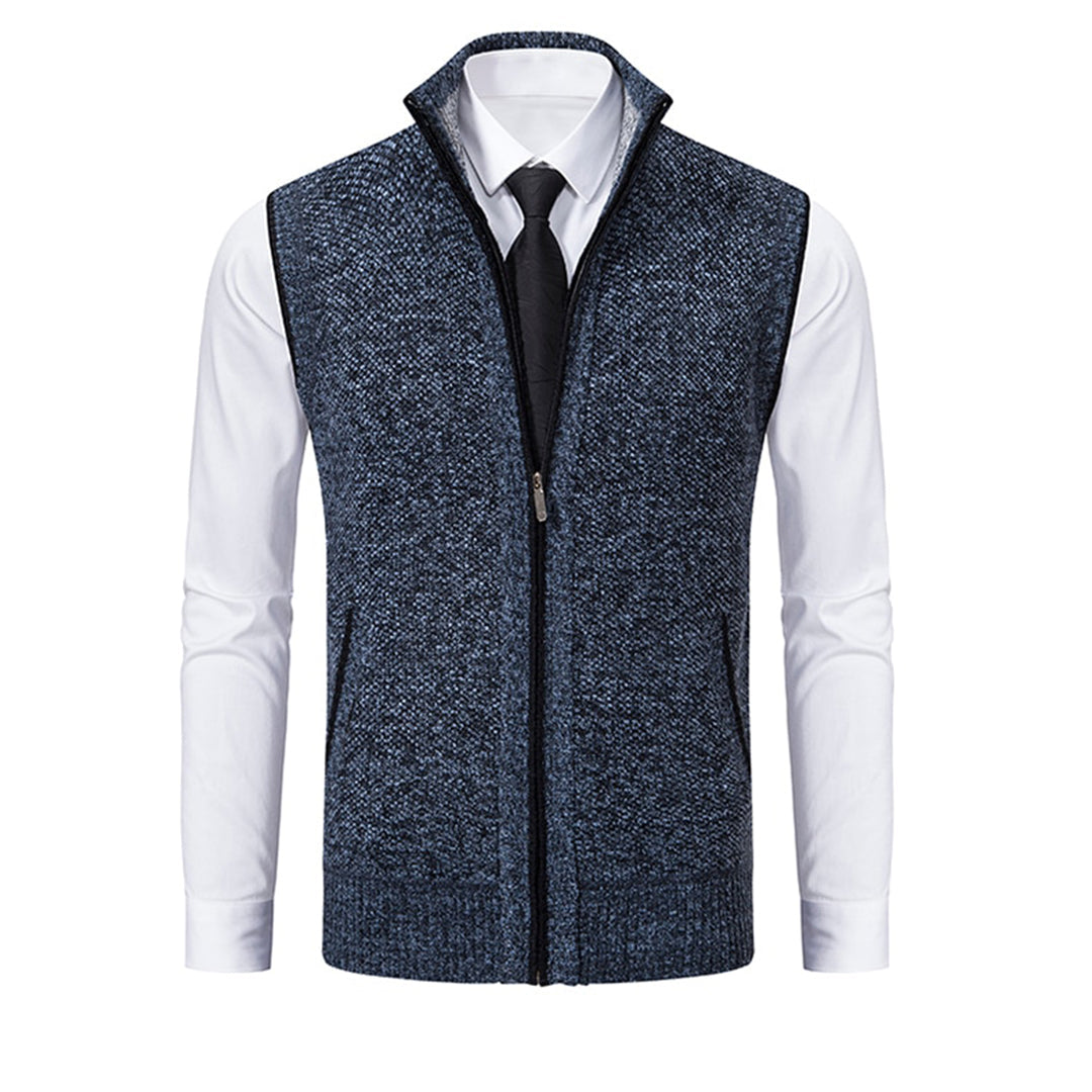 Comfortable men's sleeveless jacket for casual wear; a stylish layering piece.