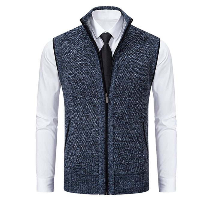 Comfortable men's sleeveless jacket for casual wear; a stylish layering piece.