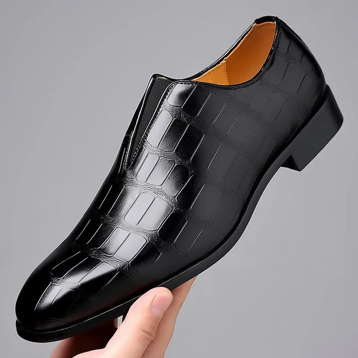 Everyday men's black loafers, designed for ultimate comfort and classic slip-on style.