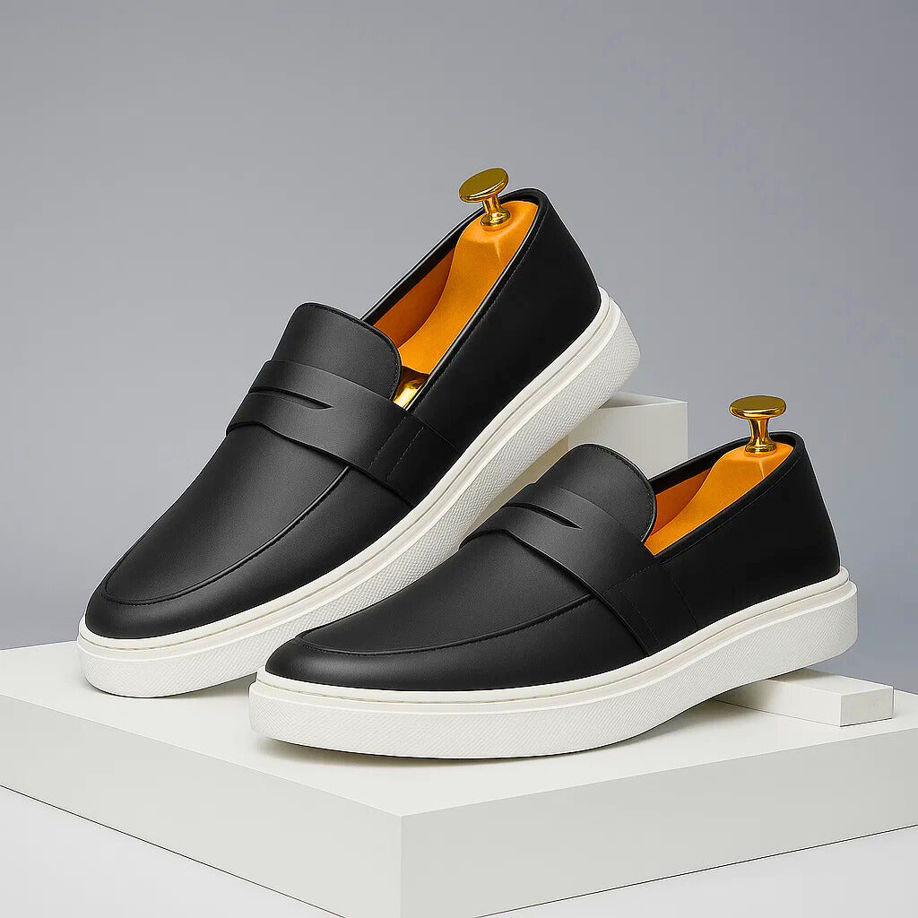 Everyday men's penny loafers, comfortable slip-on shoes in navy, a classic choice for any man.
